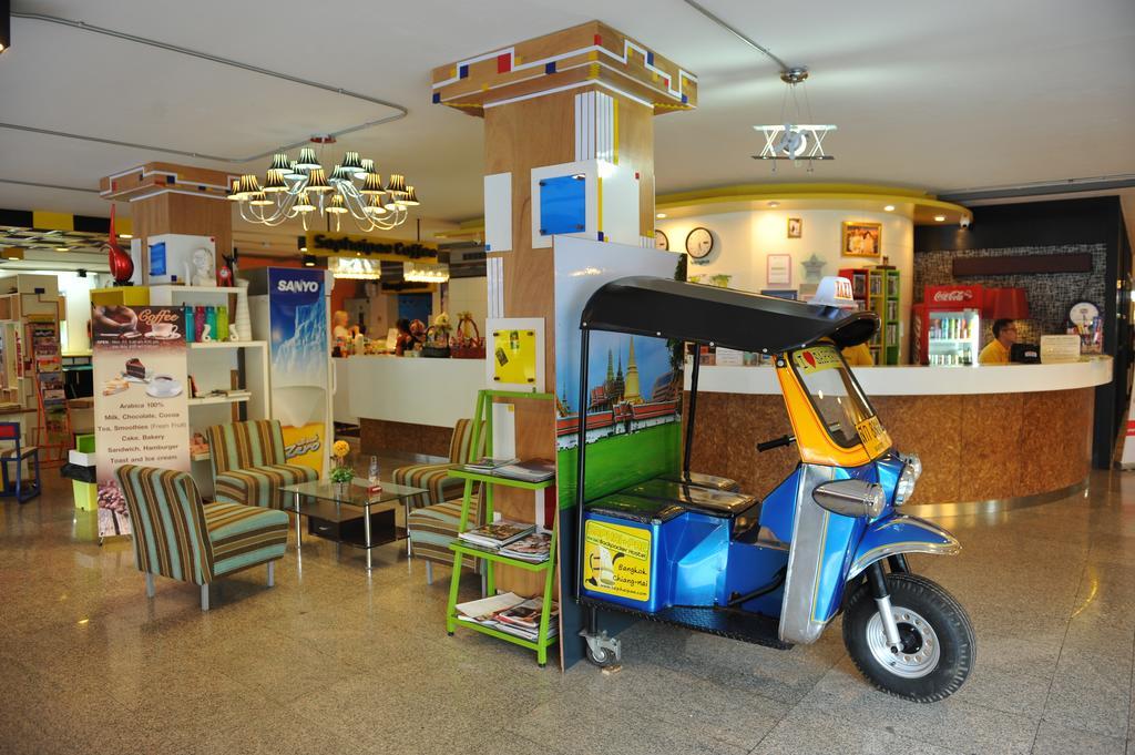 Saphaipae Hostel Бангкок Екстер'єр фото