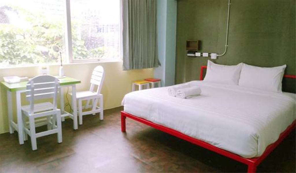 Saphaipae Hostel Бангкок Екстер'єр фото